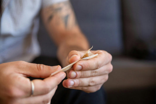 🌿 How to Quit Smoking Naturally – The Power of Herbal Blends